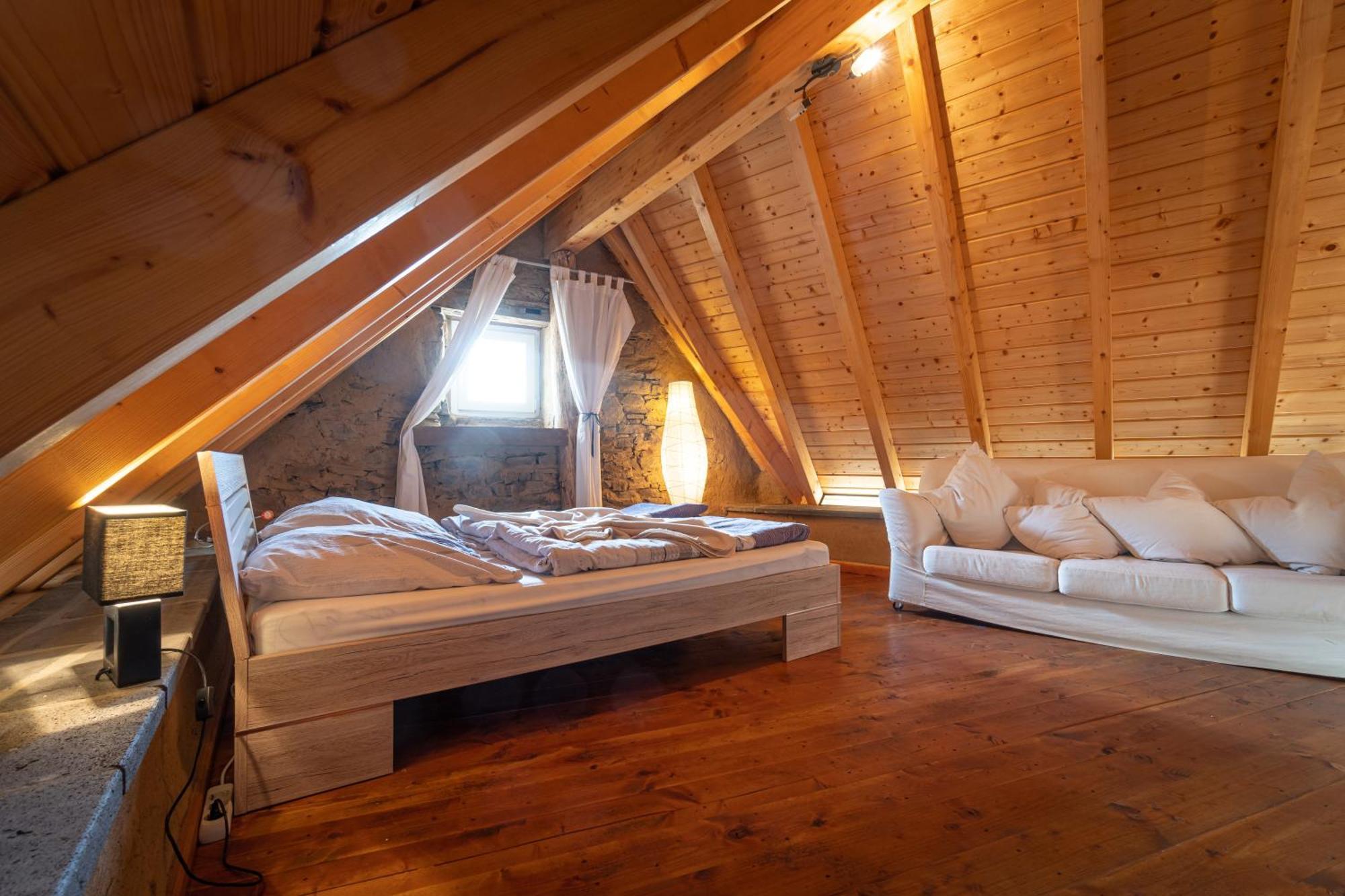 Historisches Ferienhaus "Zur Linde" Hausten Buitenkant foto