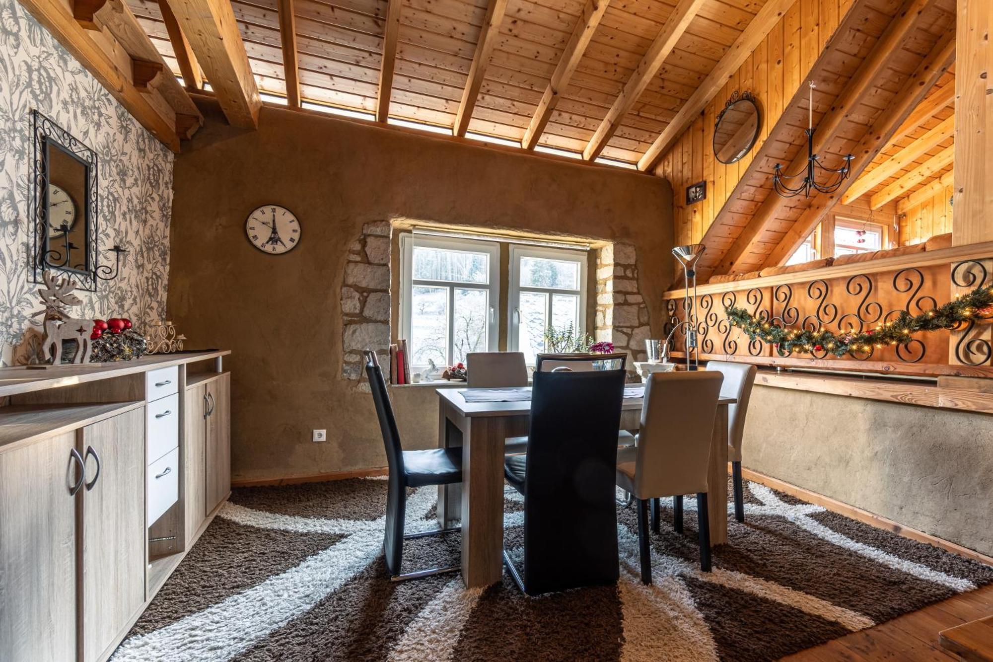 Historisches Ferienhaus "Zur Linde" Hausten Buitenkant foto